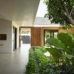 Why is a new project in Ho Chi Minh City not being built on schedule?